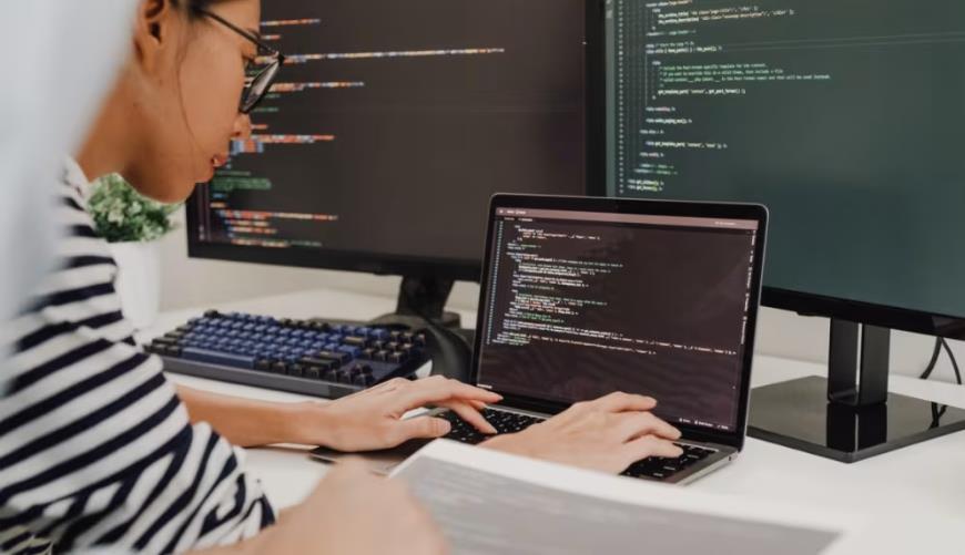 南开区小程序定制开发构建实时互动新生态：WebRTC+即时通讯双引擎驱动